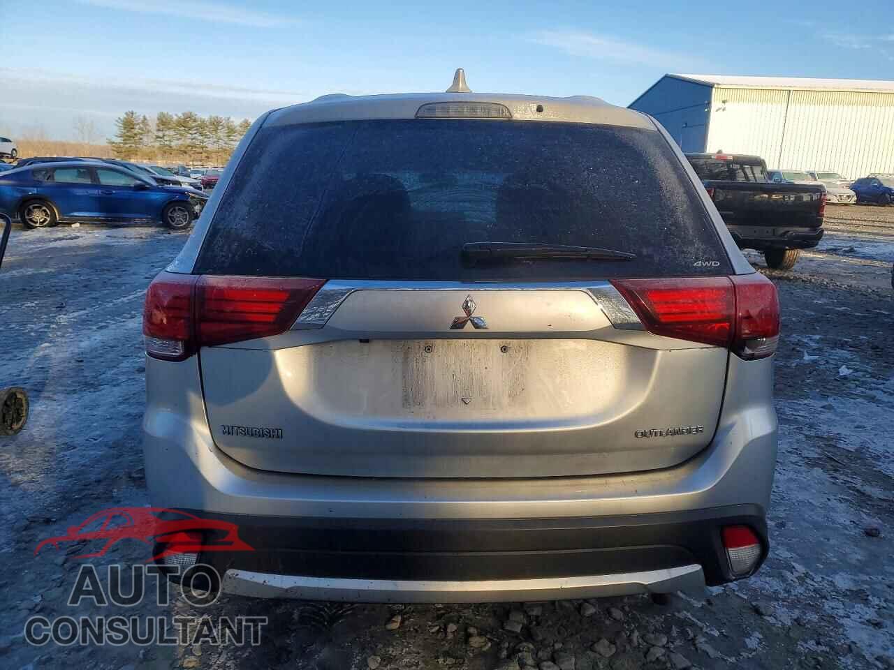 MITSUBISHI OUTLANDER 2018 - JA4AZ3A36JZ056343