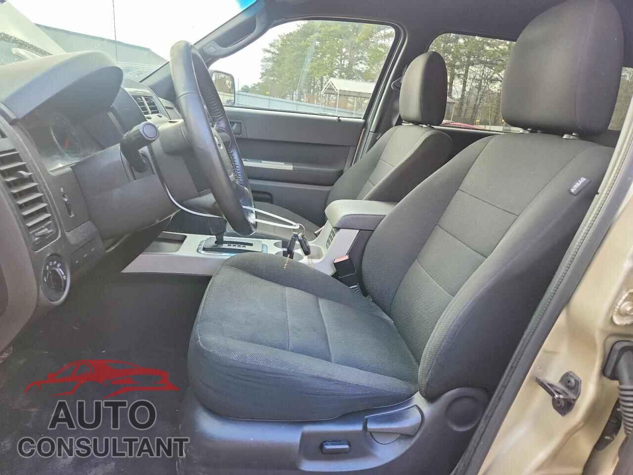 FORD ESCAPE 2010 - 1FMCU0D71AKB75917