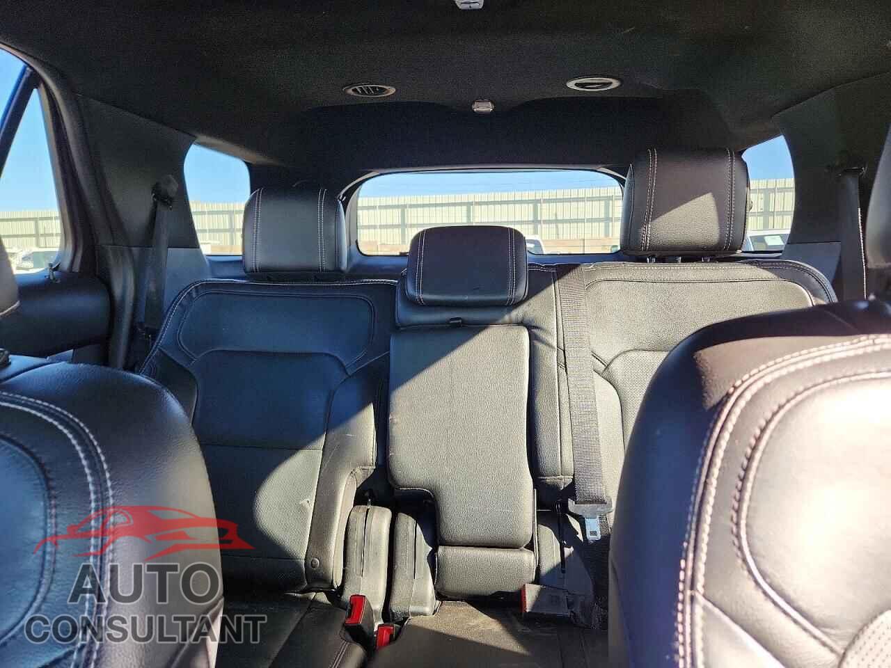 FORD EXPLORER 2018 - 1FM5K8F89JGB11503