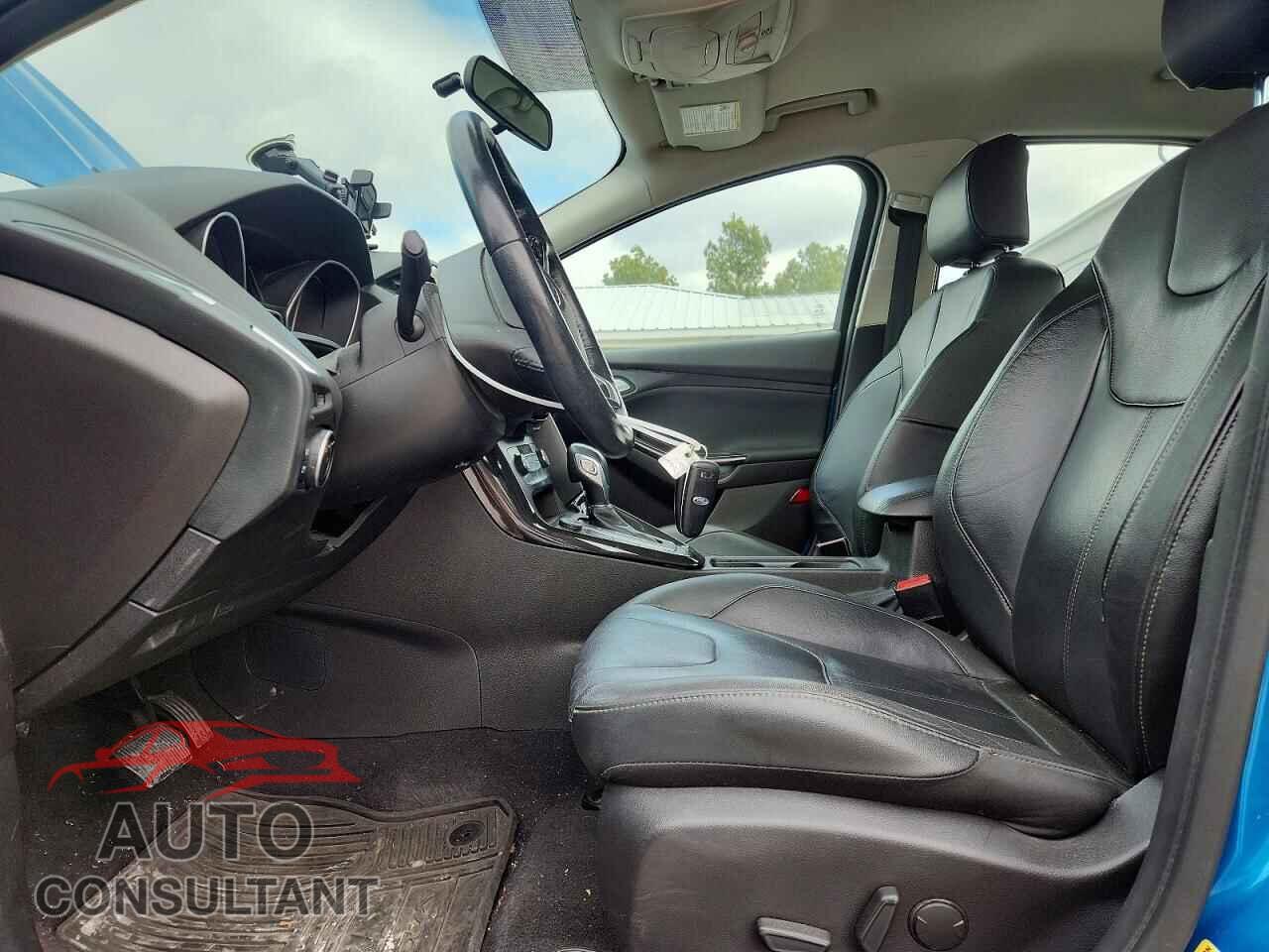 FORD FOCUS 2015 - 1FADP3J28FL306889