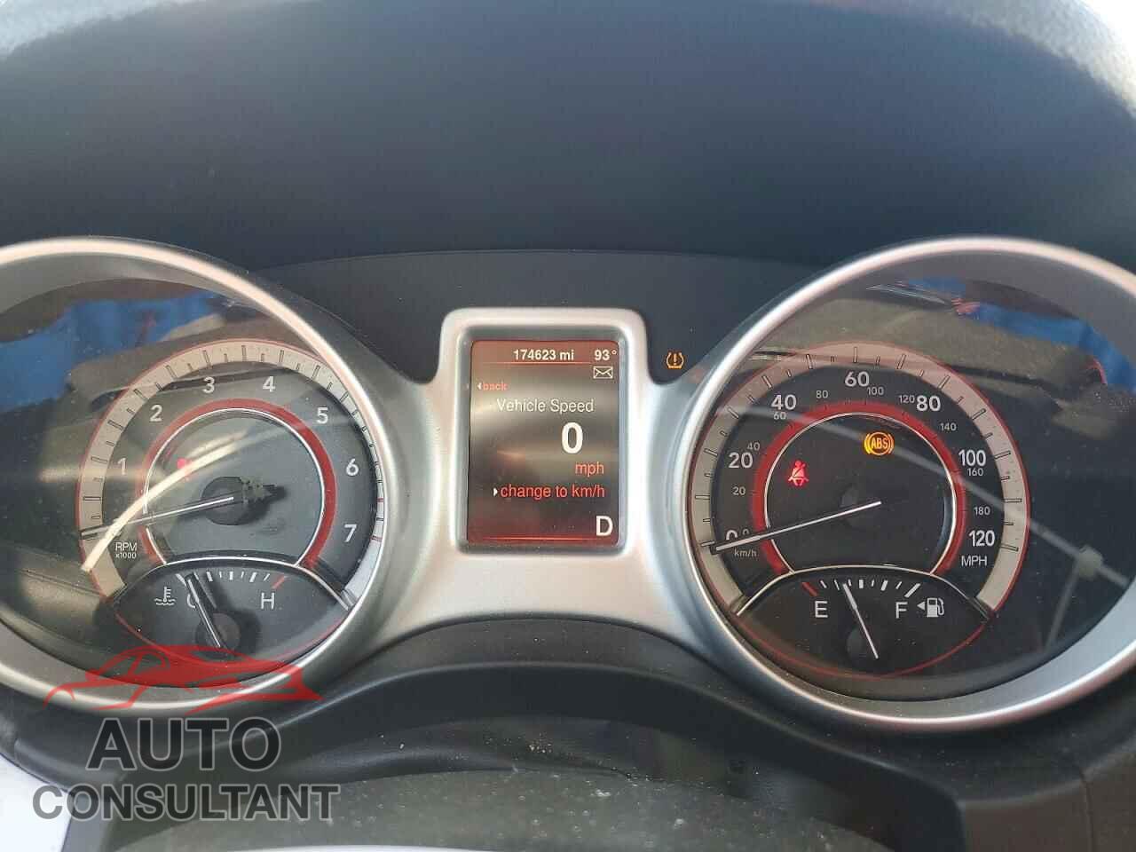 DODGE JOURNEY 2015 - 3C4PDCBG7FT718414