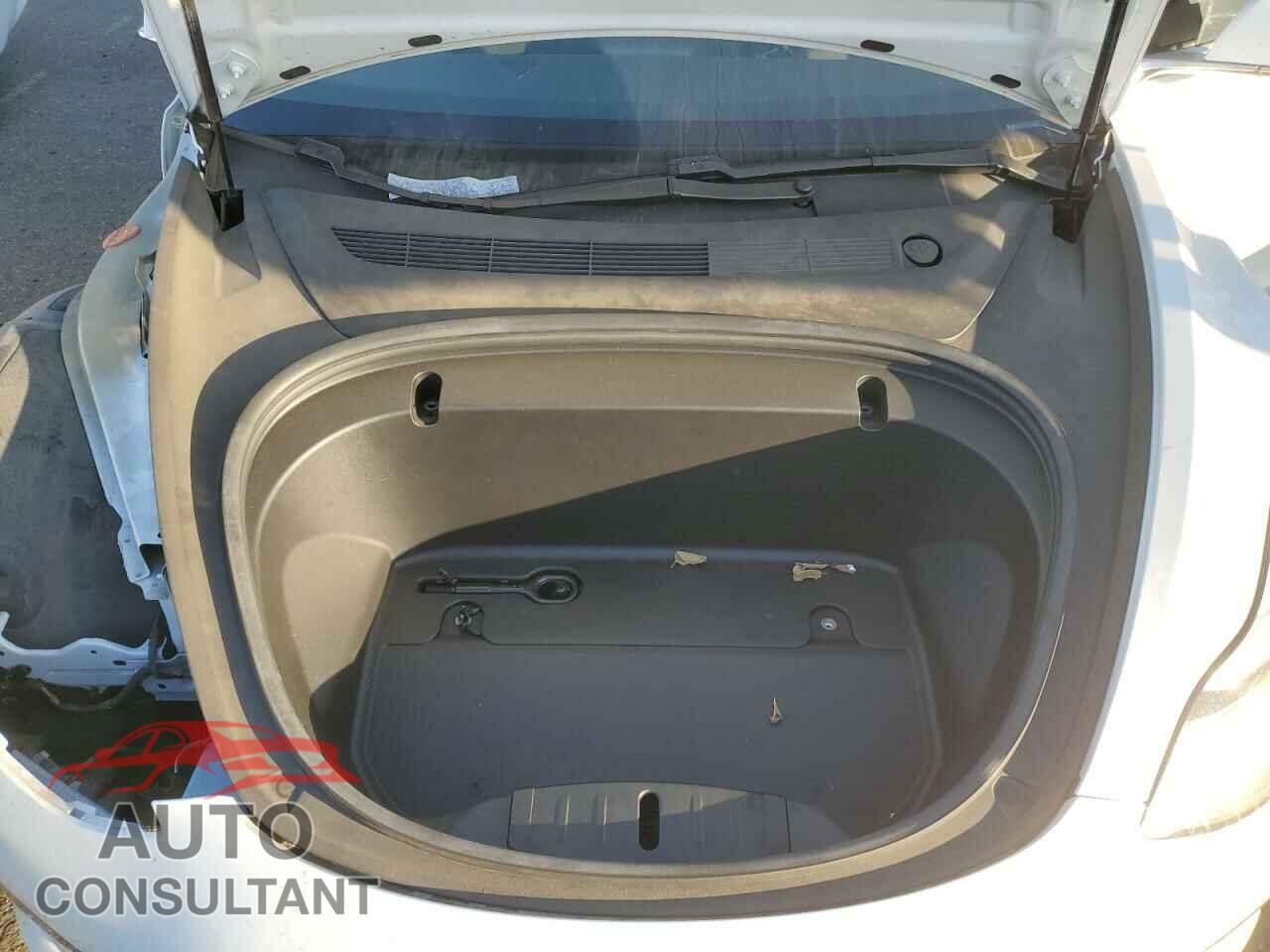 TESLA MODEL 3 2020 - 5YJ3E1EA9LF633236