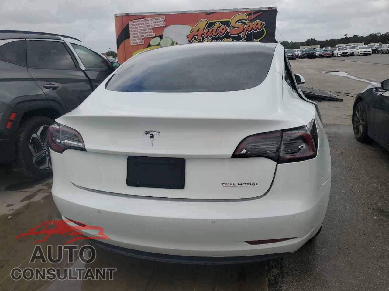 TESLA MODEL 3 2019 - 5YJ3E1EB3KF408415