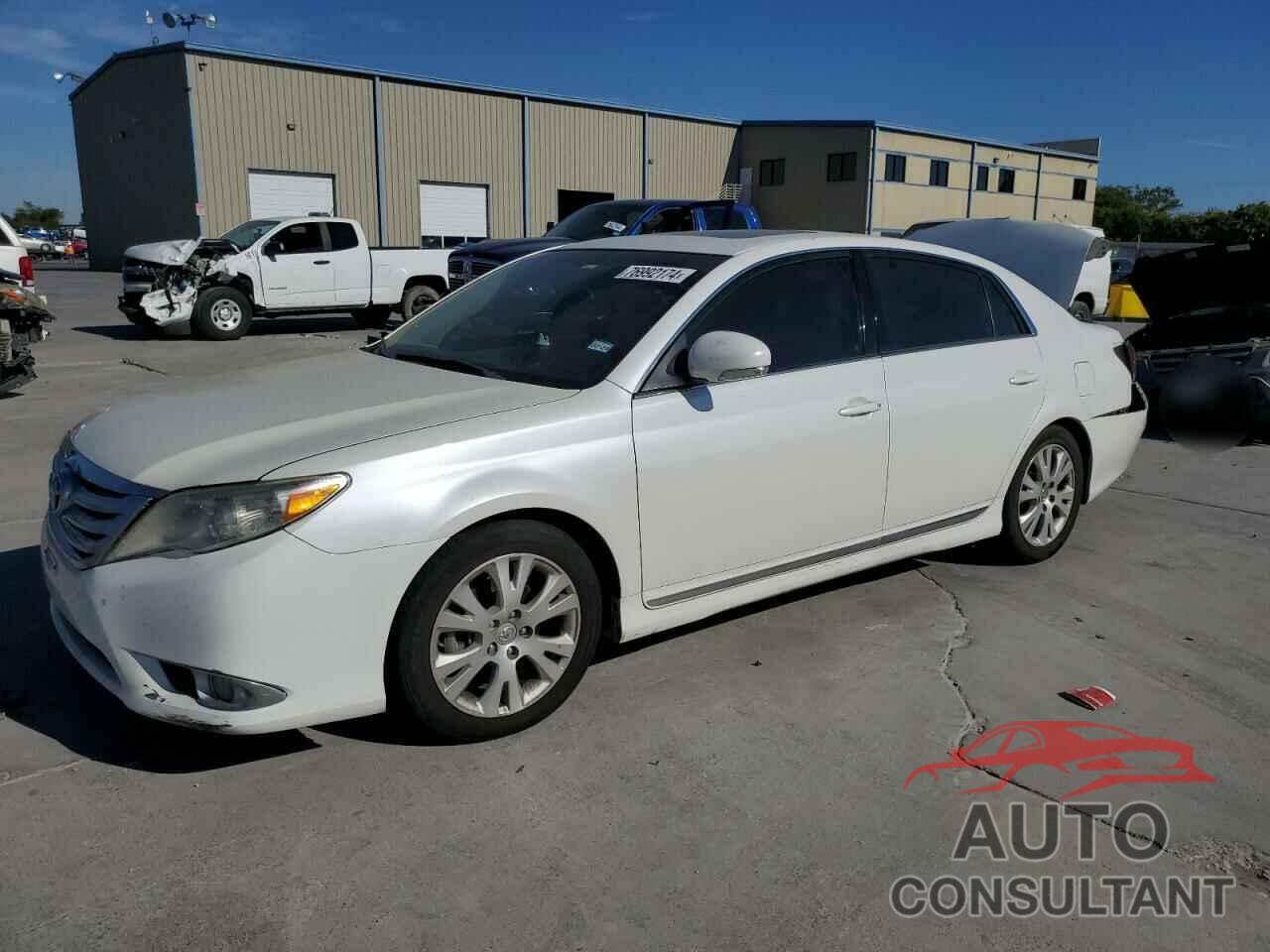 TOYOTA AVALON 2011 - 4T1BK3DB2BU384645