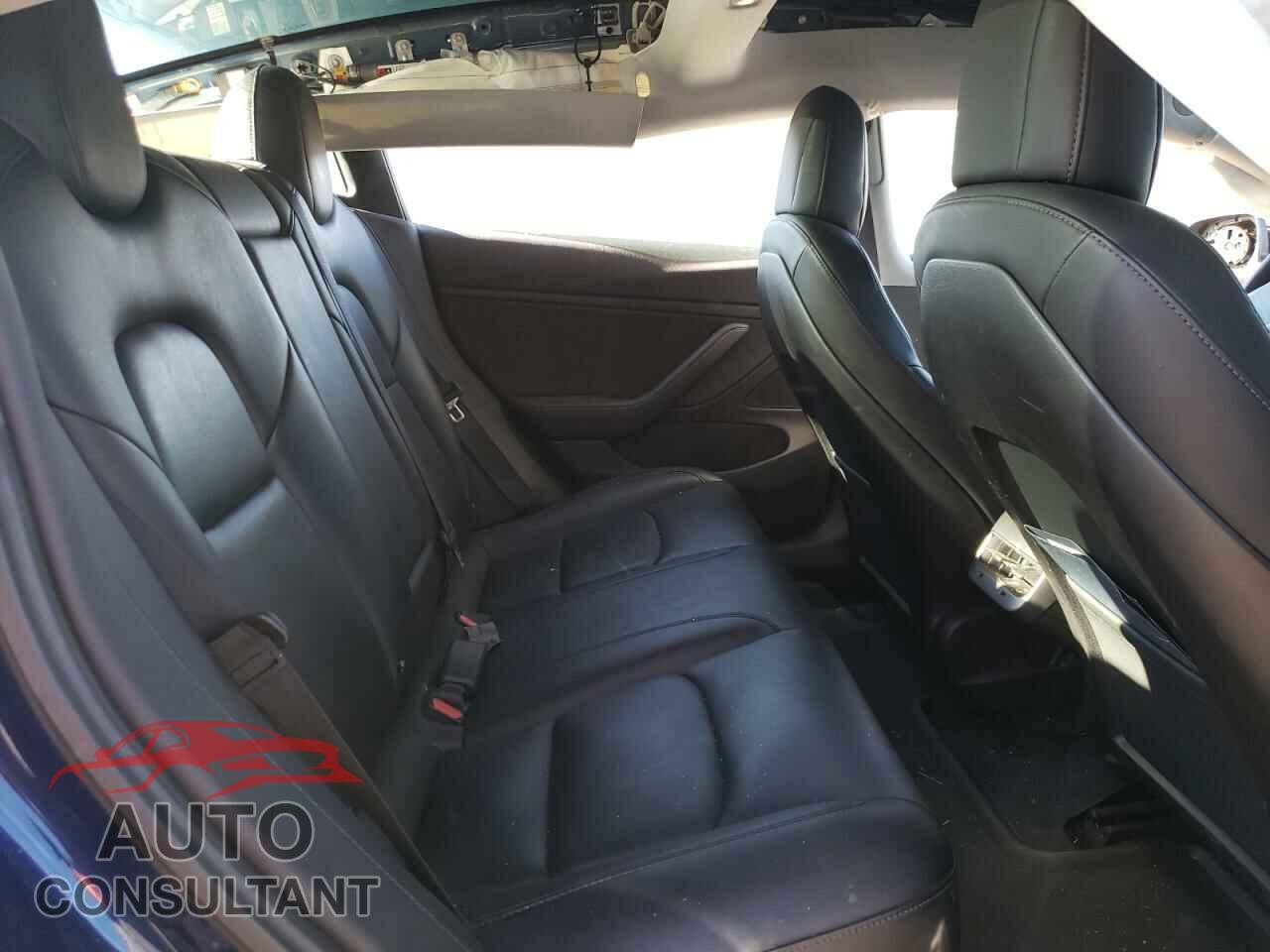 TESLA MODEL 3 2018 - 5YJ3E1EB3JF180043