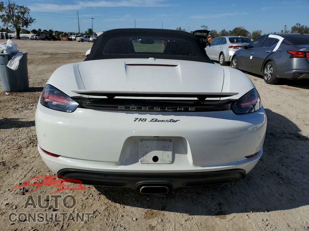 PORSCHE BOXSTER 2018 - WP0CA2A81JS211031