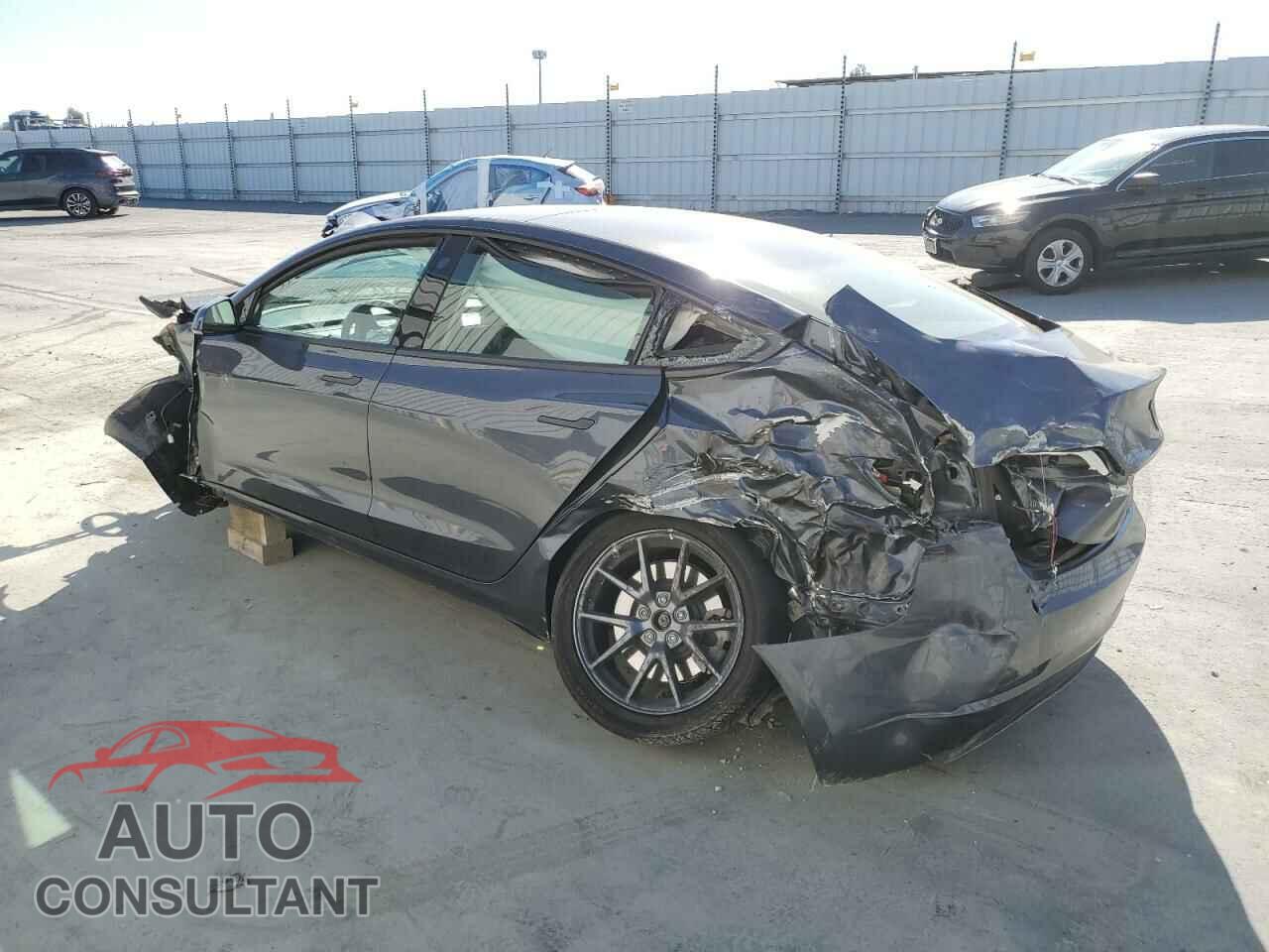 TESLA MODEL 3 2023 - 5YJ3E1EA4PF451577