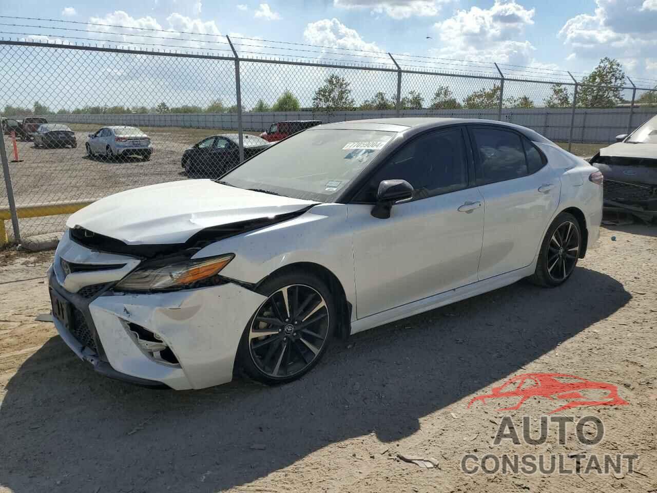 TOYOTA CAMRY 2019 - 4T1B61HK0KU268959
