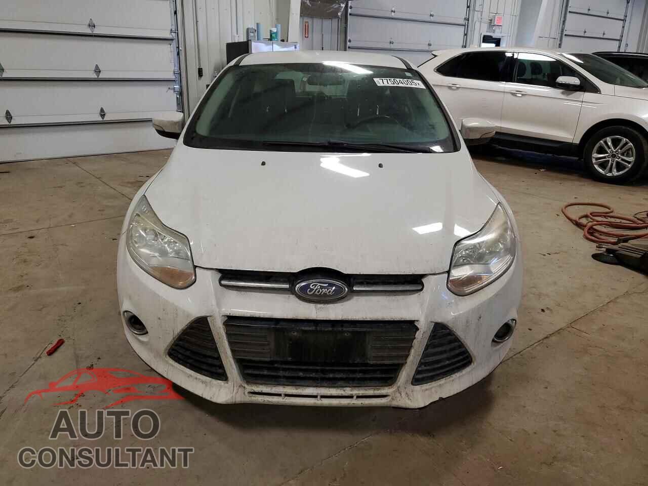 FORD FOCUS 2012 - 1FAHP3M22CL357975
