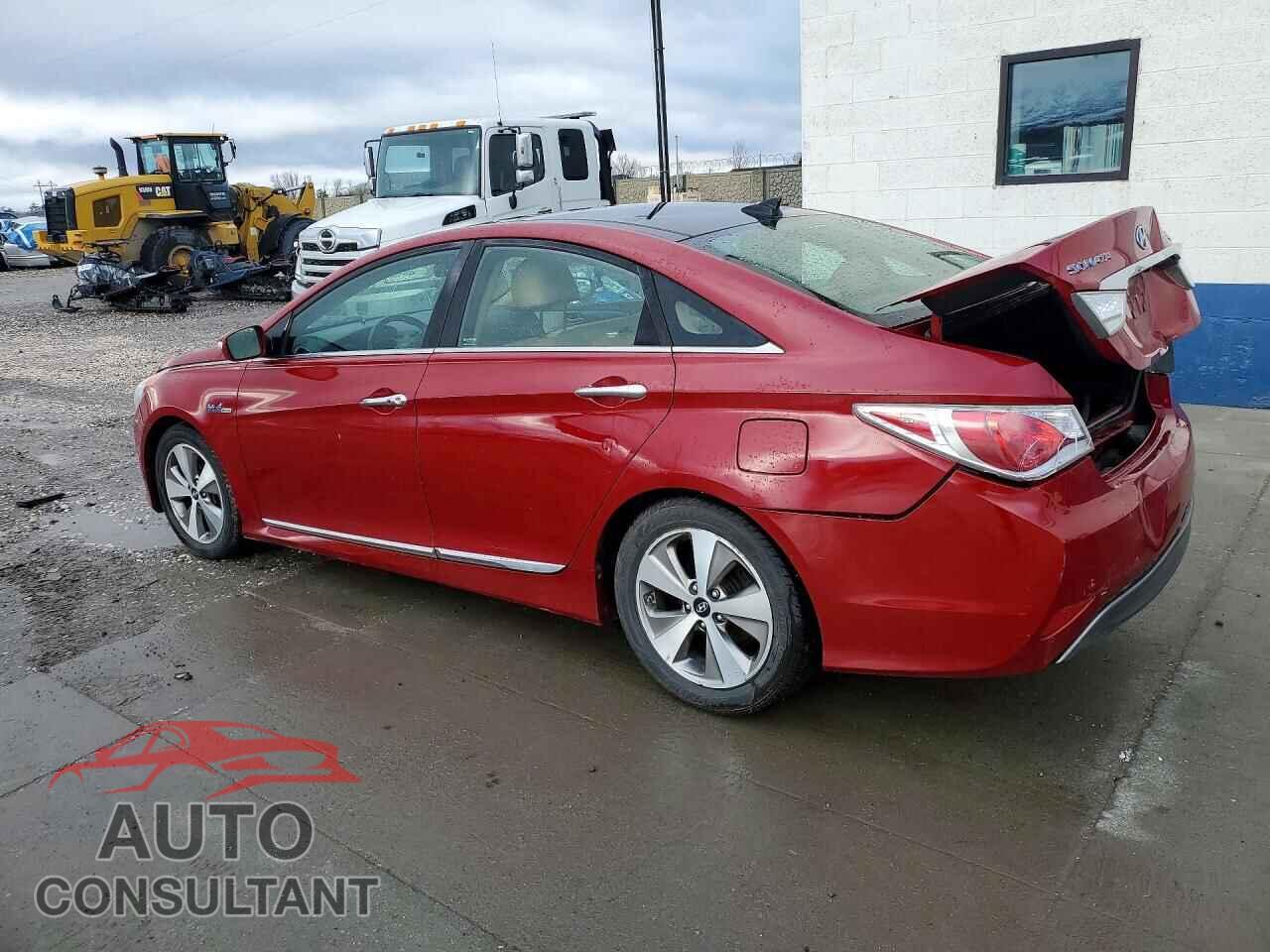 HYUNDAI SONATA 2012 - KMHEC4A45CA059688