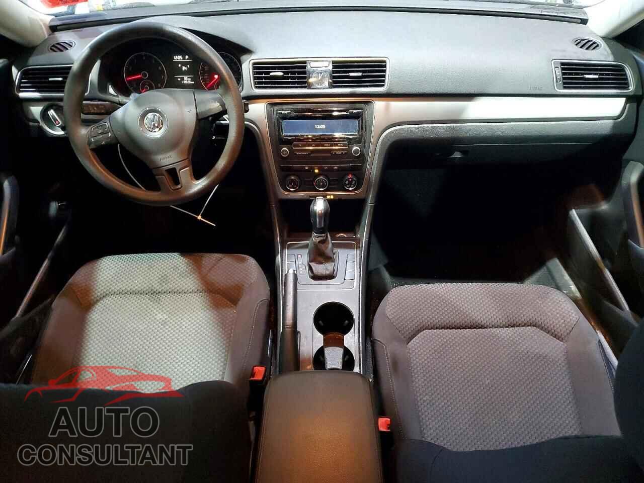 VOLKSWAGEN PASSAT 2013 - 1VWAP7A3XDC049998