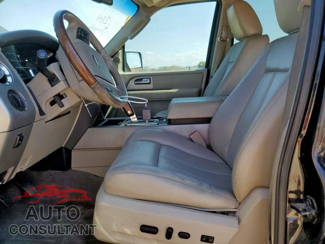 FORD EXPEDITION 2010 - 1FMJU1K50AEB55364