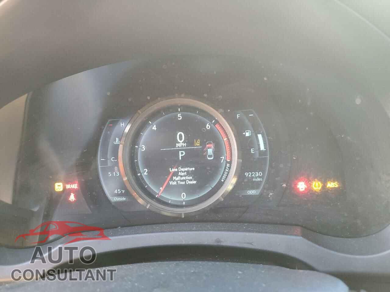 LEXUS IS 2017 - JTHBA1D21H5042150
