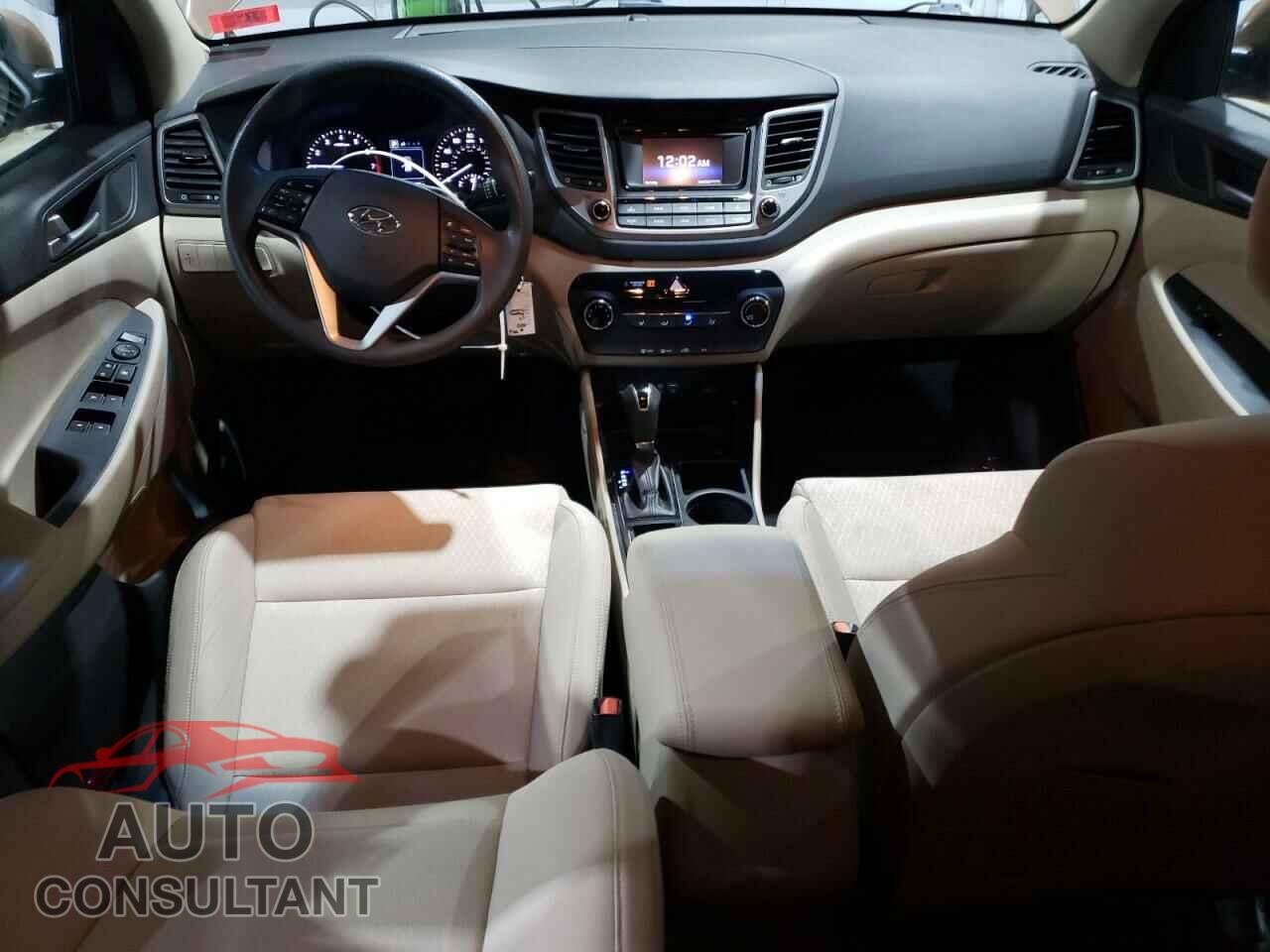 HYUNDAI TUCSON 2017 - KM8J3CA45HU411294