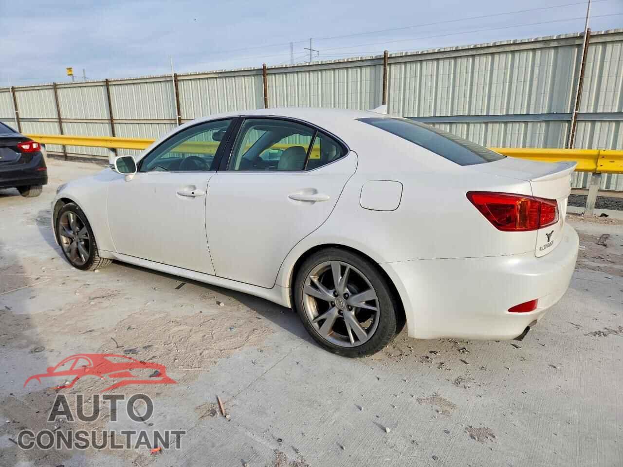 LEXUS IS 2010 - JTHBF5C2XA5125558
