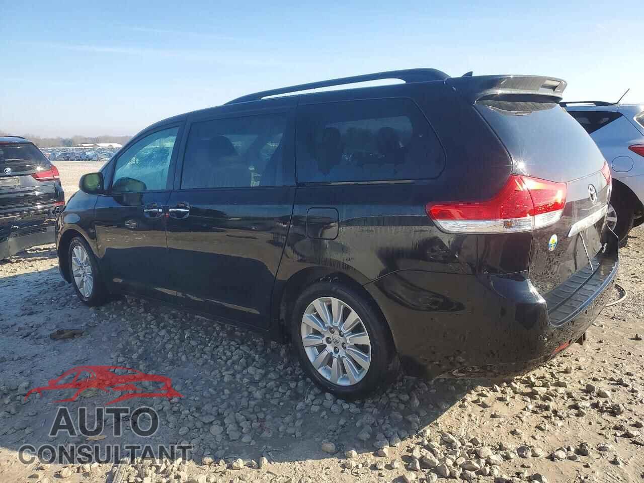 TOYOTA SIENNA 2011 - 5TDDK3DC3BS023869