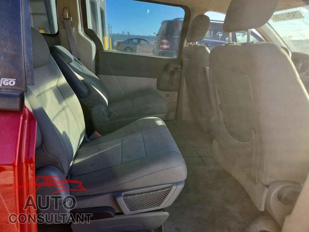 DODGE CARAVAN 2010 - 2D4RN4DE1AR146553