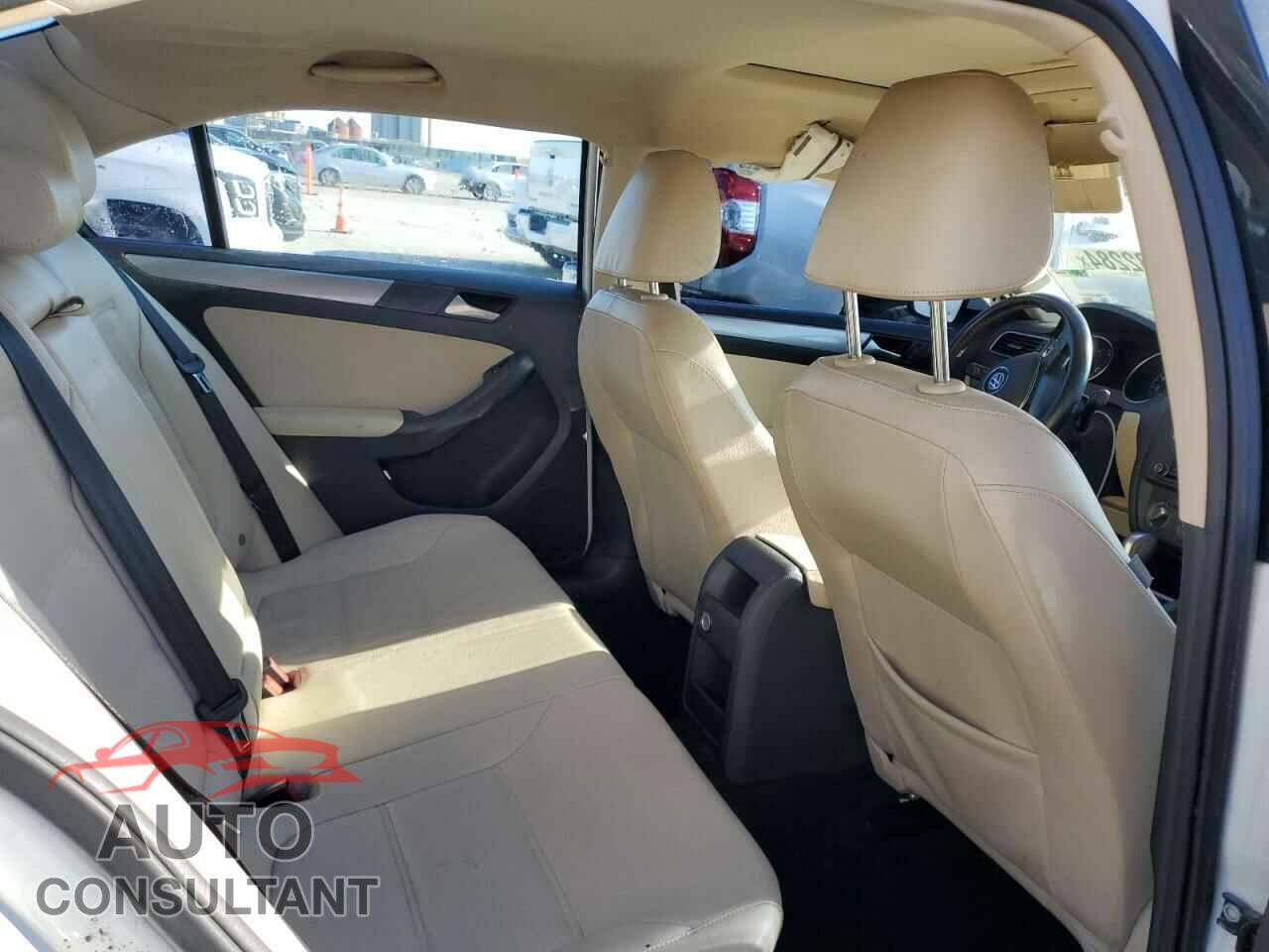 VOLKSWAGEN JETTA 2017 - 3VWDB7AJ3HM249362