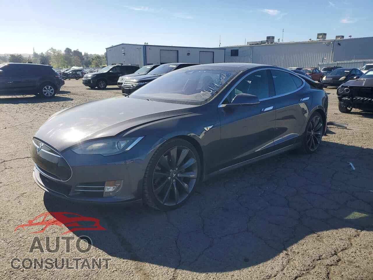 TESLA MODEL S 2016 - 5YJSA1E27GF132772