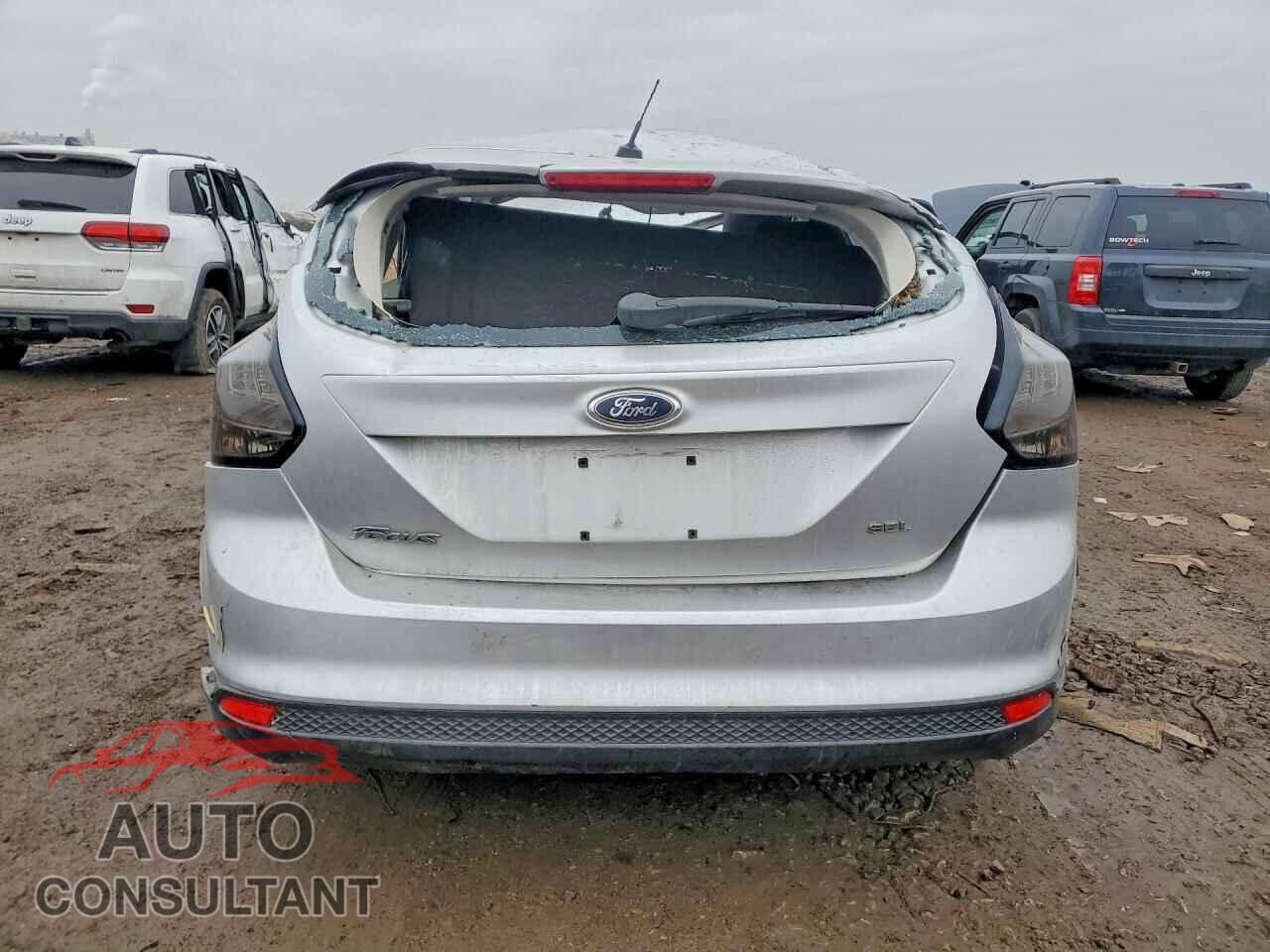 FORD FOCUS 2012 - 1FAHP3M28CL252275
