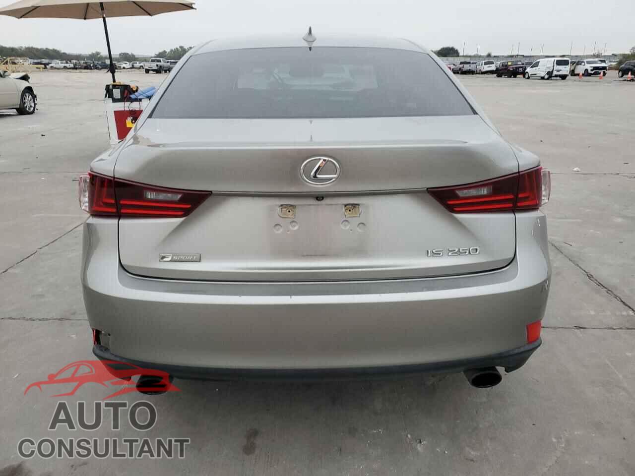 LEXUS IS 2015 - JTHBF1D29F5080143