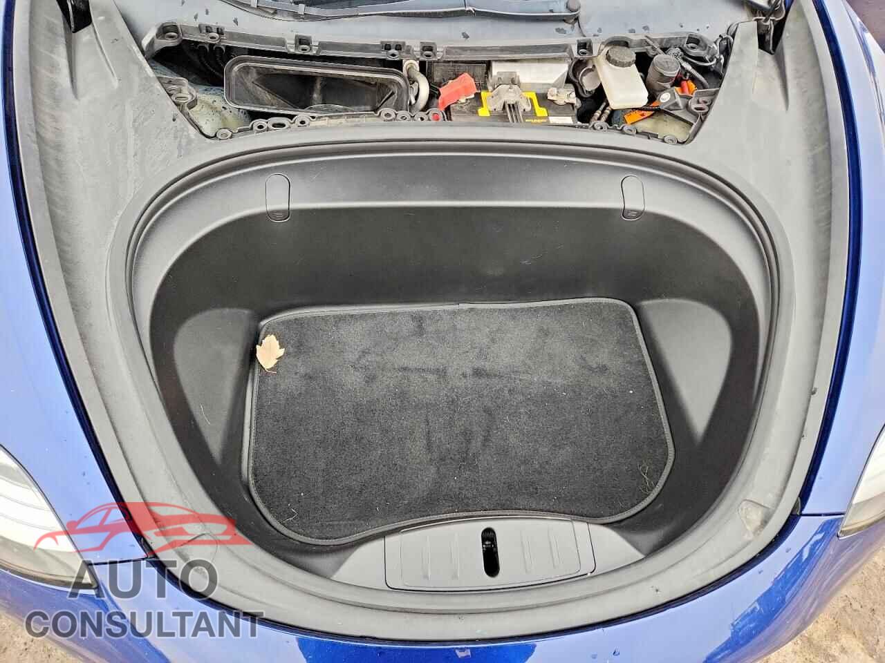 TESLA MODEL 3 2018 - 5YJ3E1EAXJF005490
