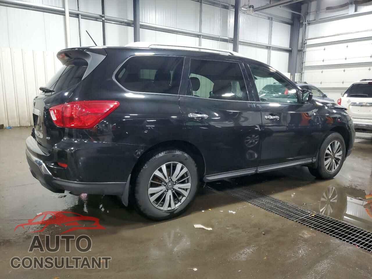 NISSAN PATHFINDER 2017 - 5N1DR2MM0HC623009