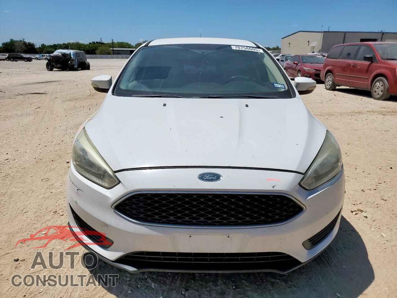 FORD FOCUS 2015 - 1FADP3F28FL298981