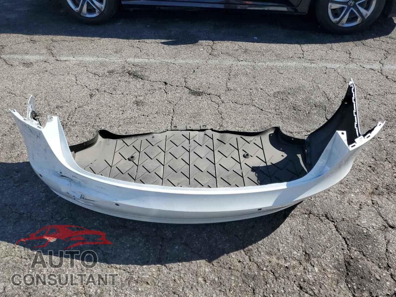 TESLA MODEL 3 2022 - 5YJ3E1EA5NF317027