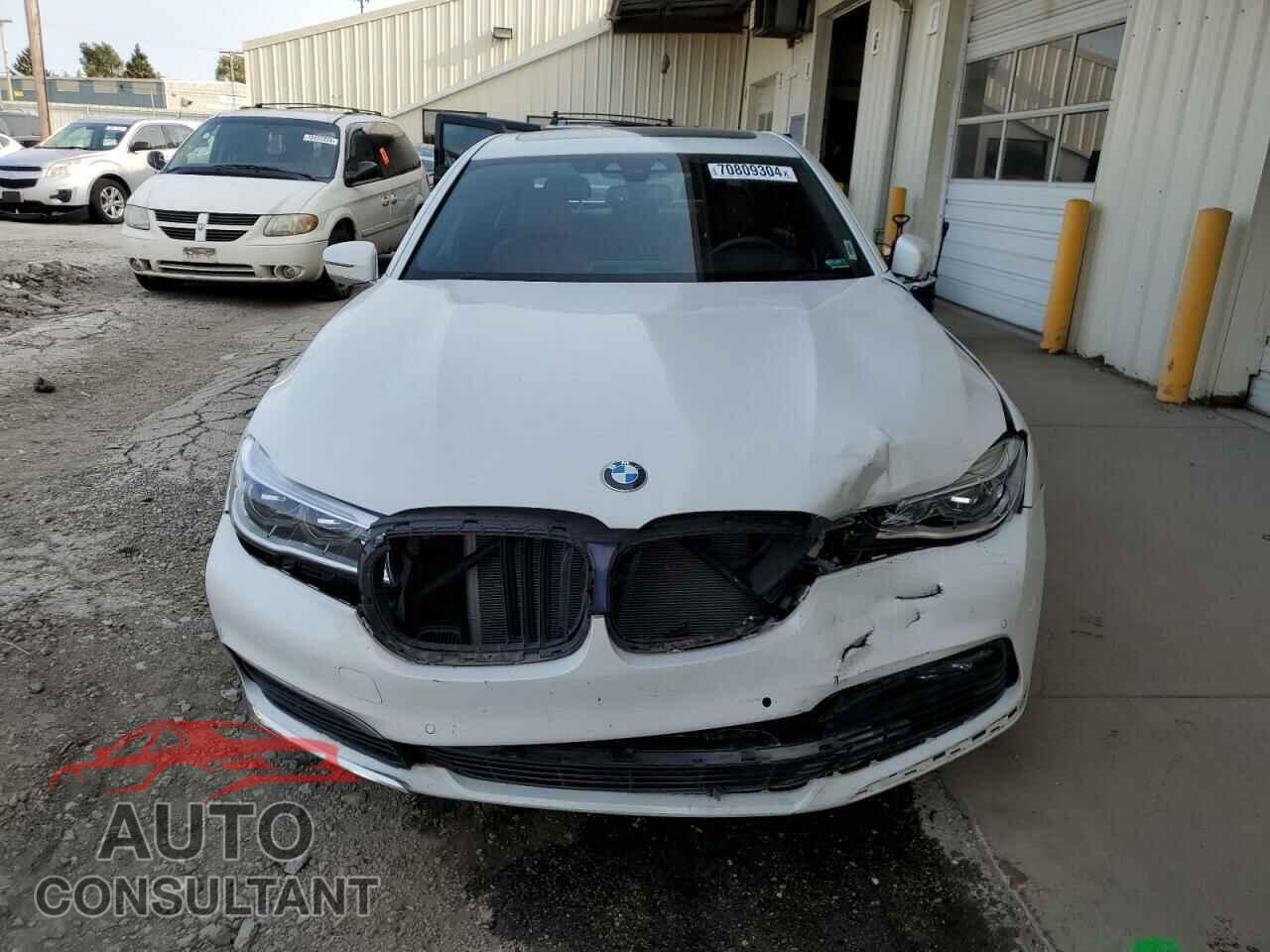 BMW 7 SERIES 2018 - WBA7F2C57JG424443
