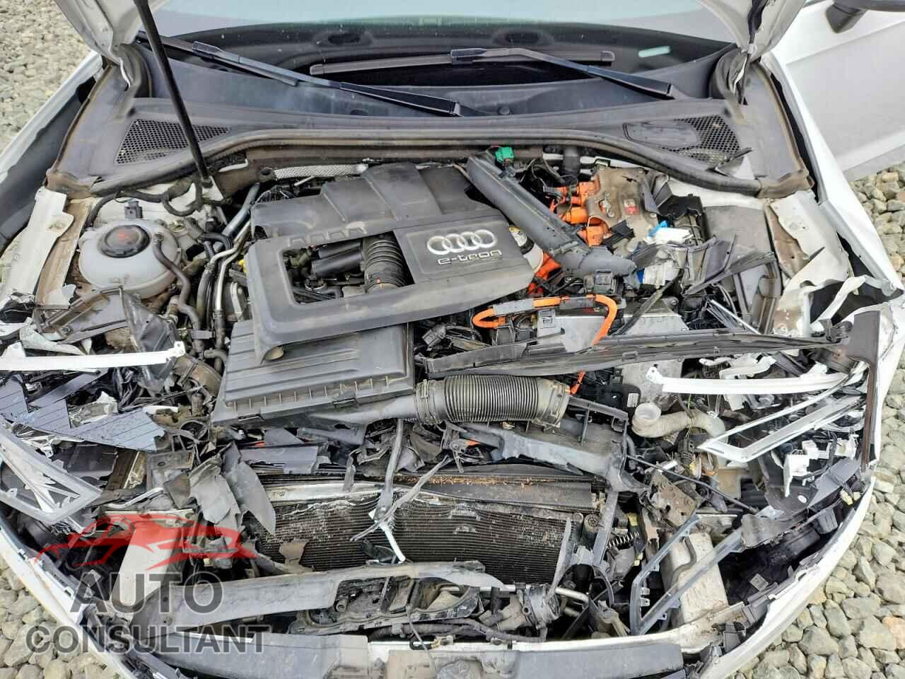 AUDI A3 2018 - WAUTPBFF2JA068020