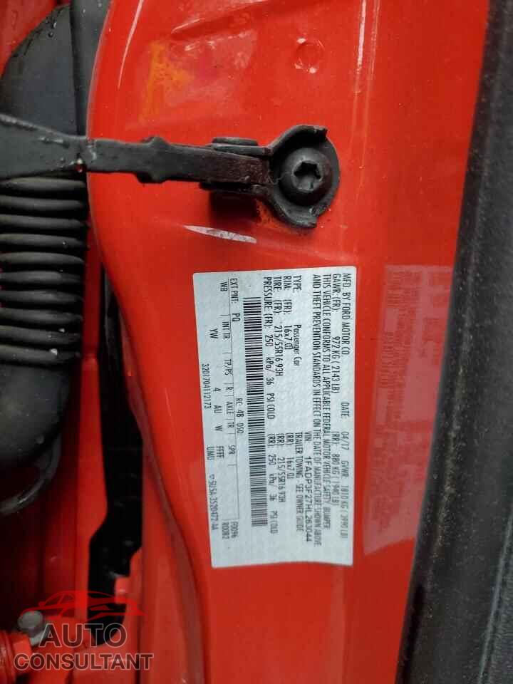 FORD FOCUS 2017 - 1FADP3F27HL263044