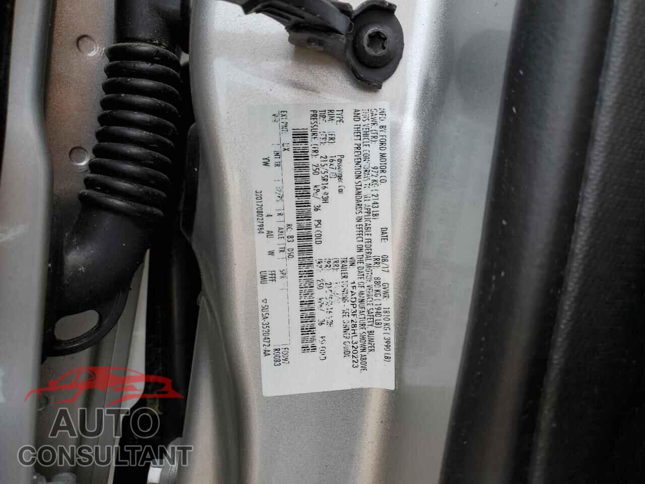 FORD FOCUS 2017 - 1FADP3F28HL320223