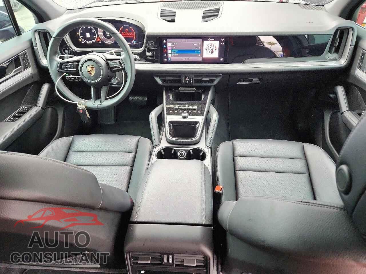 PORSCHE CAYENNE 2024 - WP1AA2AY0RDA12350