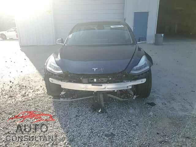 TESLA MODEL 3 2018 - 5YJ3E1EB0JF064752