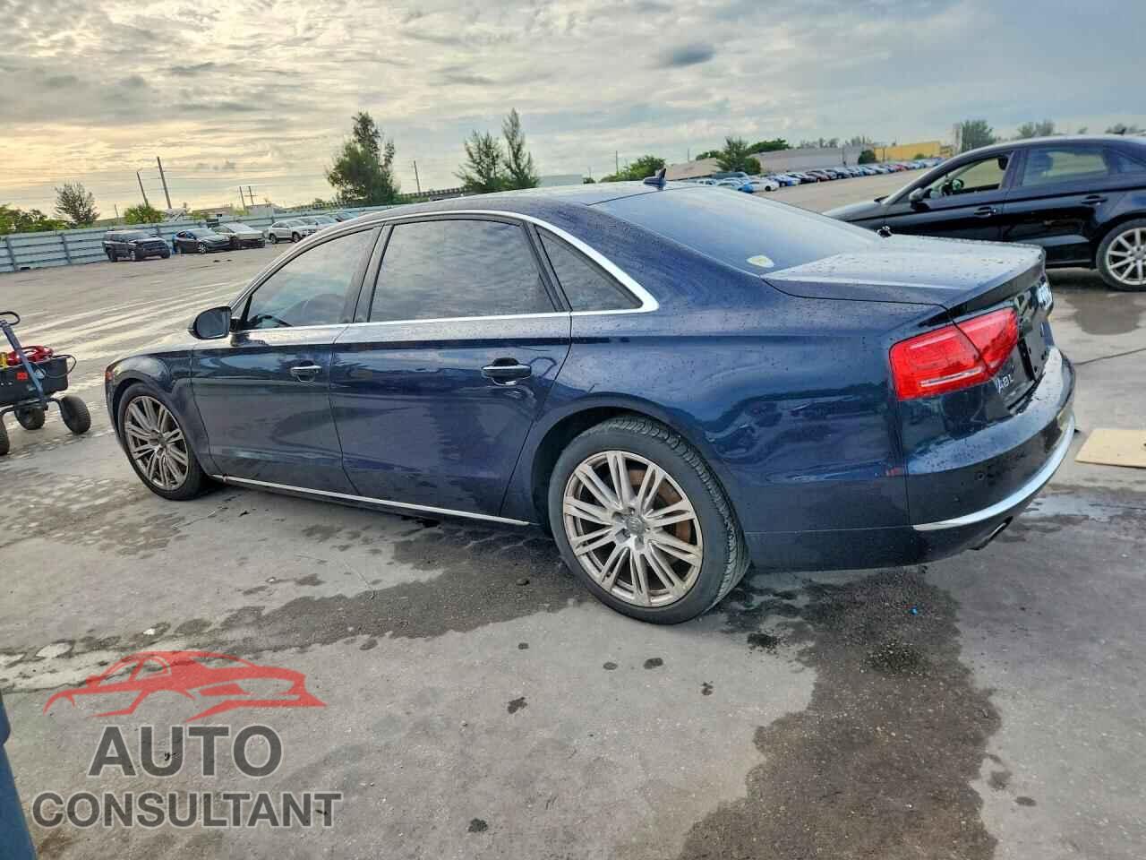 AUDI A8 2011 - WAURVAFD2BN018155