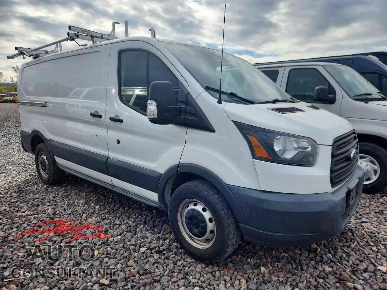 FORD TRANSIT 2016 - 1FTYR1YM0GKB55541