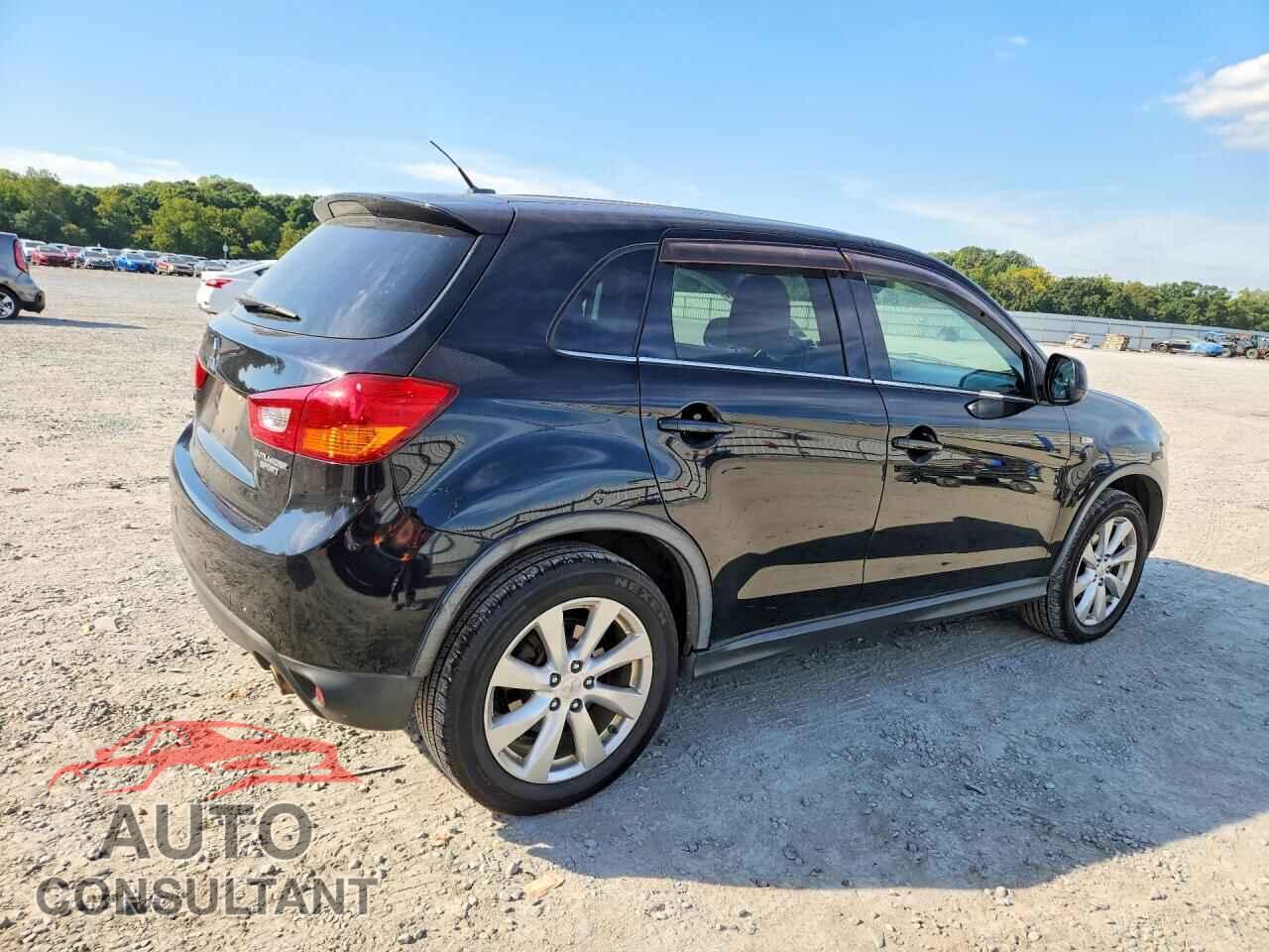 MITSUBISHI OUTLANDER 2015 - 4A4AR4AU2FE013663