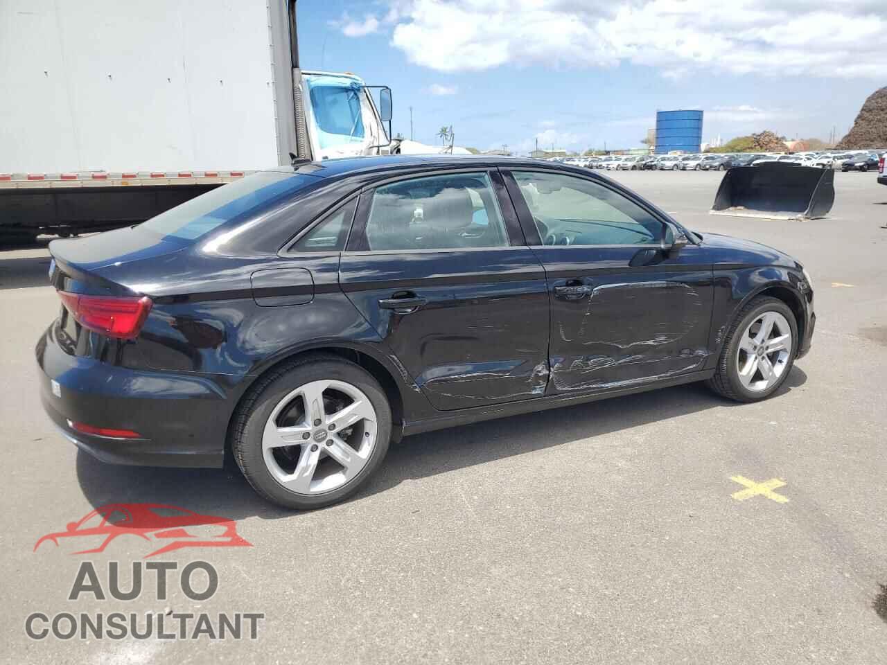 AUDI A3 2018 - WAUAUGFFXJ1032279