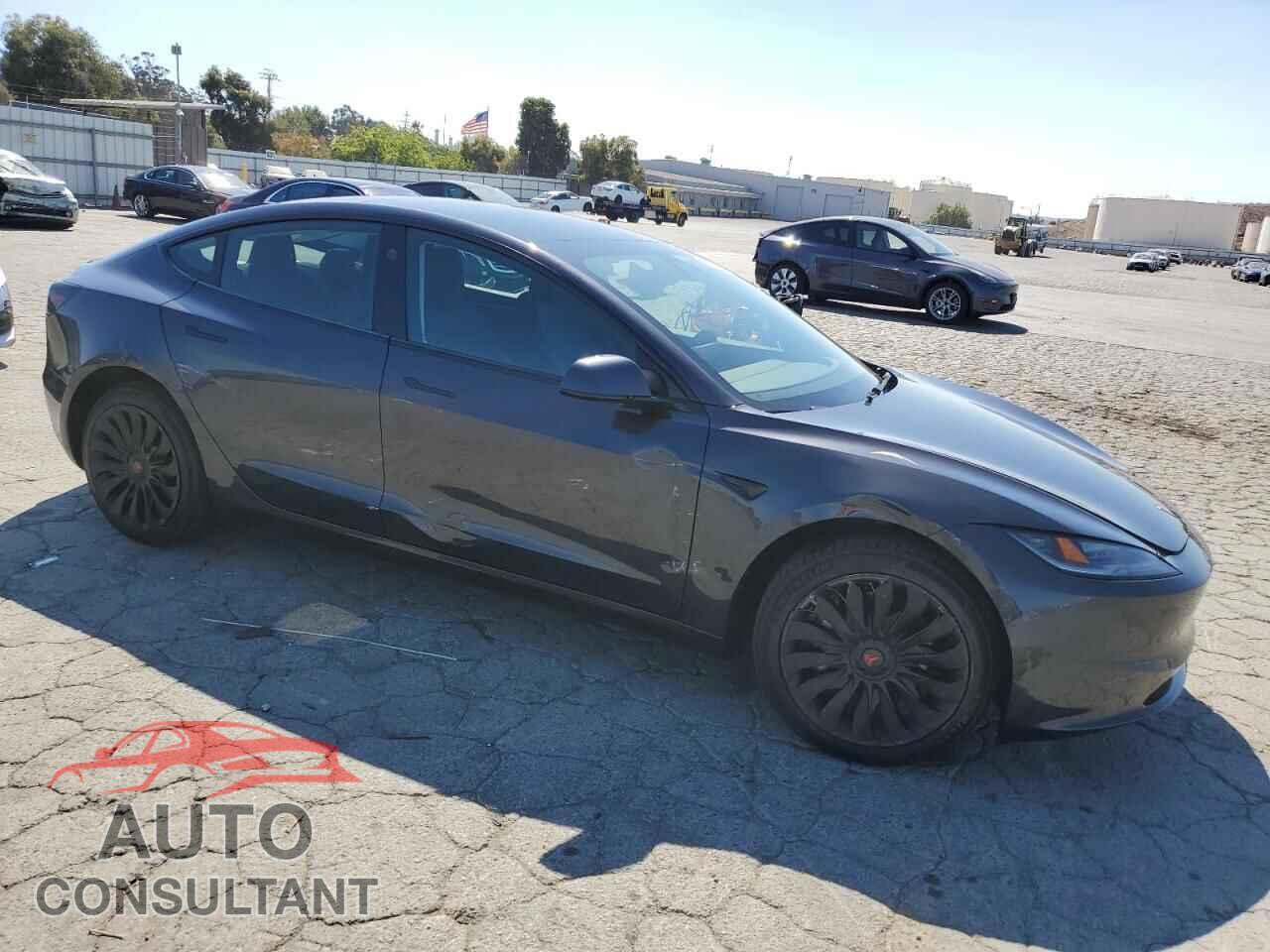 TESLA MODEL 3 2025 - 5YJ3E1EA4SF937105