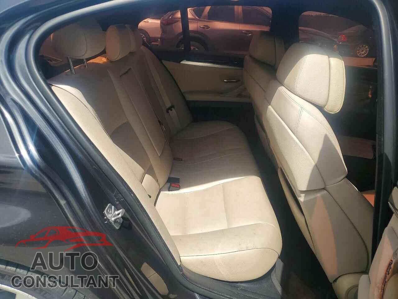 BMW 5 SERIES 2012 - WBAFR7C5XCC810252