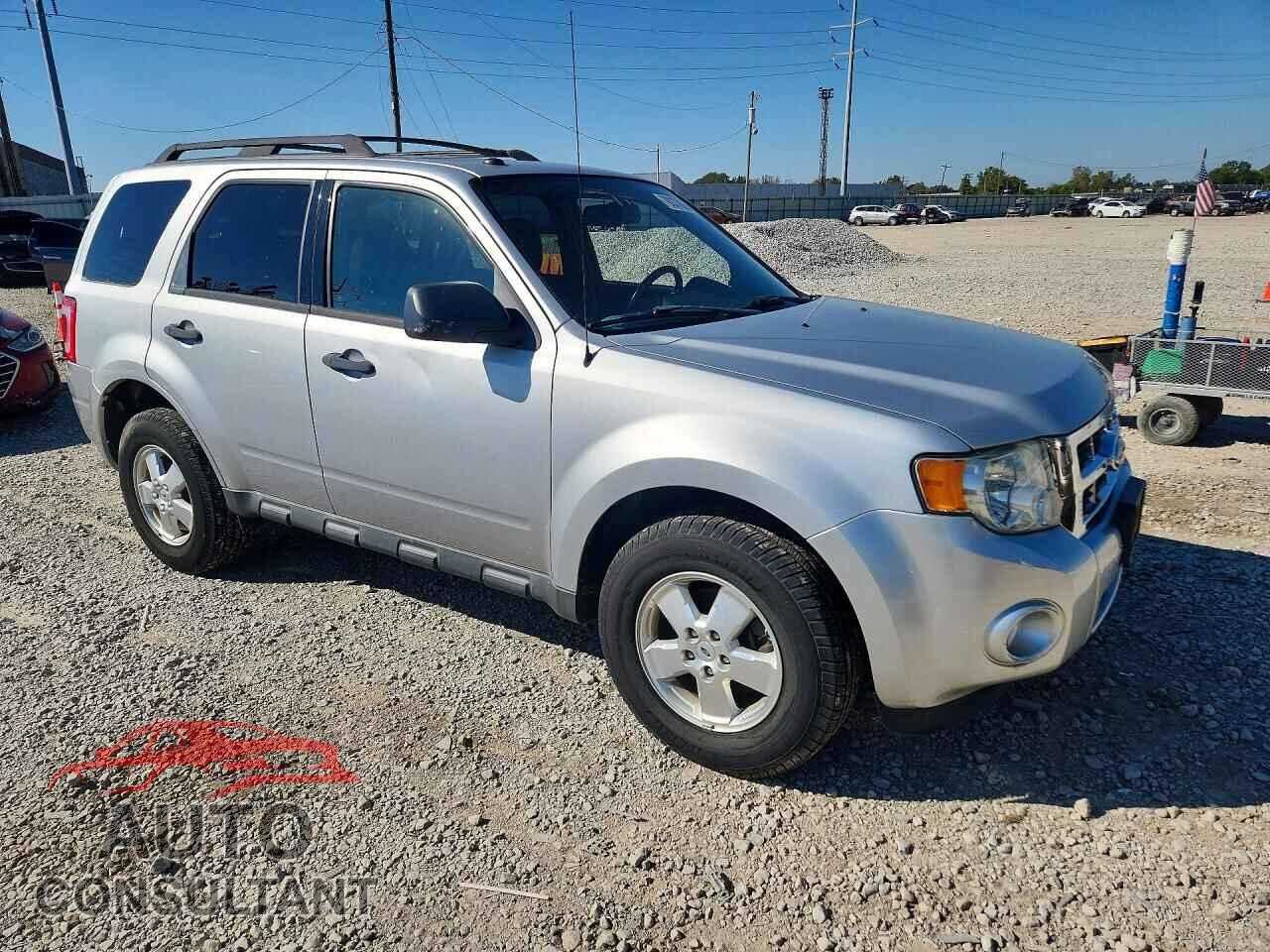 FORD ESCAPE 2011 - 1FMCU0DG0BKB45079