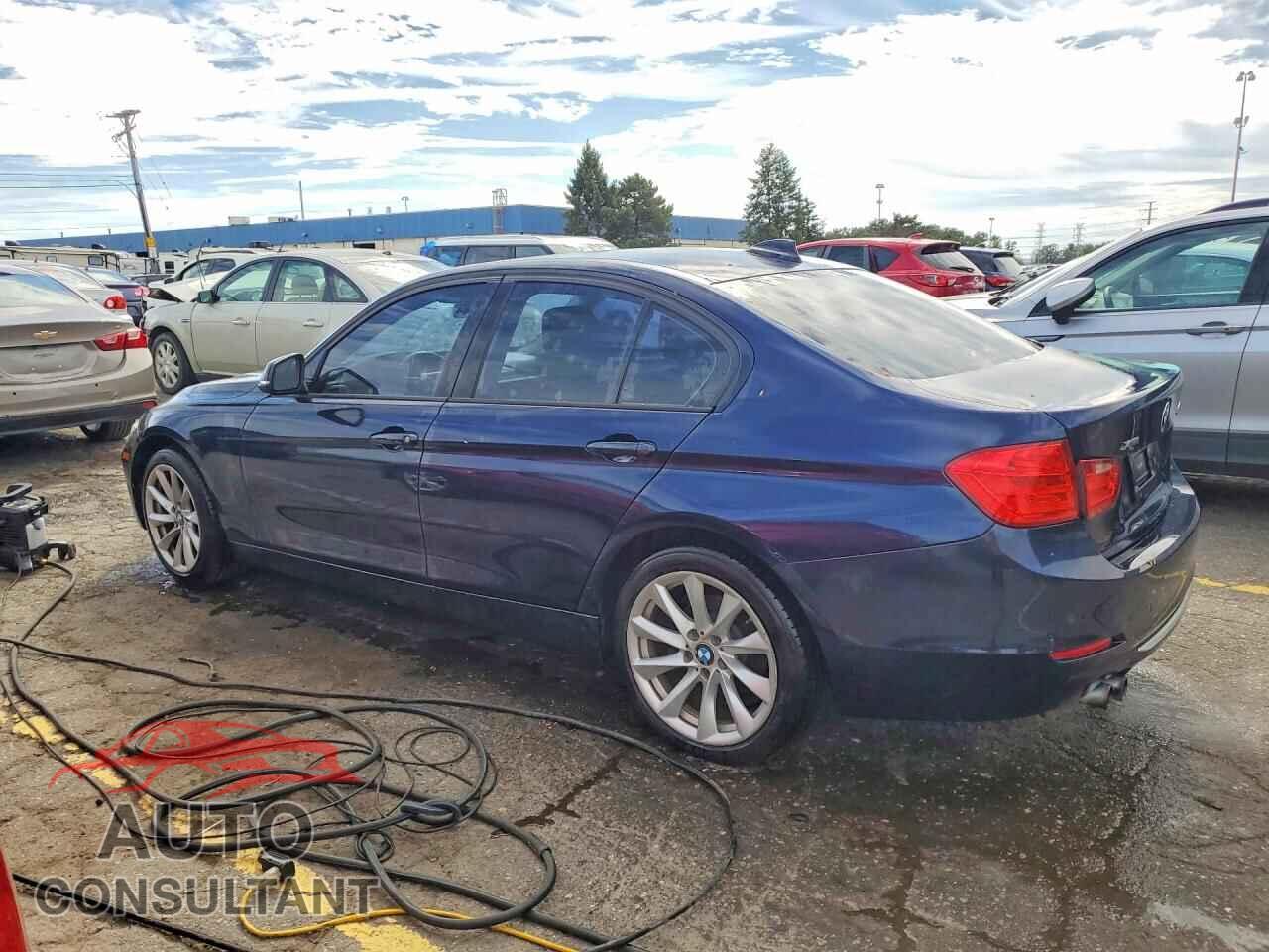 BMW 3 SERIES 2013 - WBA3B5C56DF595397