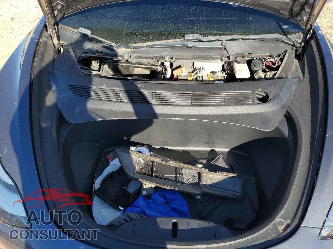 TESLA MODEL 3 2020 - 5YJ3E1EA6LF739532