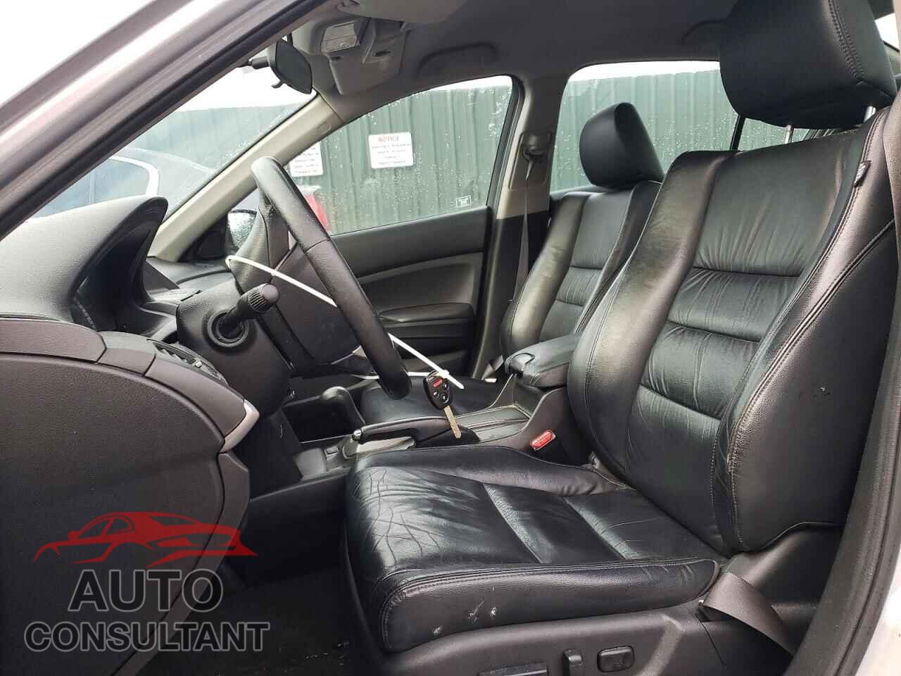 HONDA ACCORD 2011 - 1HGCP2F62BA058237