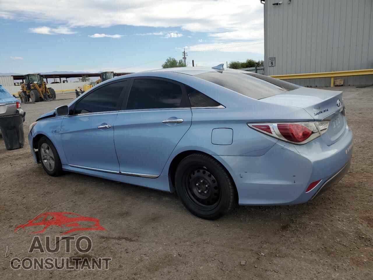 HYUNDAI SONATA 2012 - KMHEC4A40CA029224