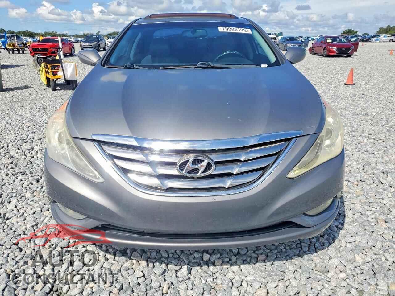 HYUNDAI SONATA 2013 - 5NPEC4AC6DH631485
