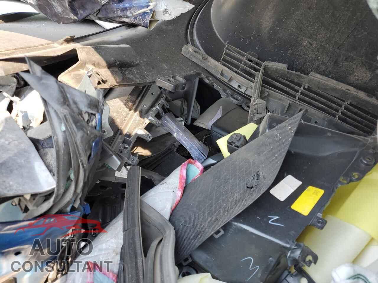 TESLA MODEL 3 2020 - 5YJ3E1EB3LF668394