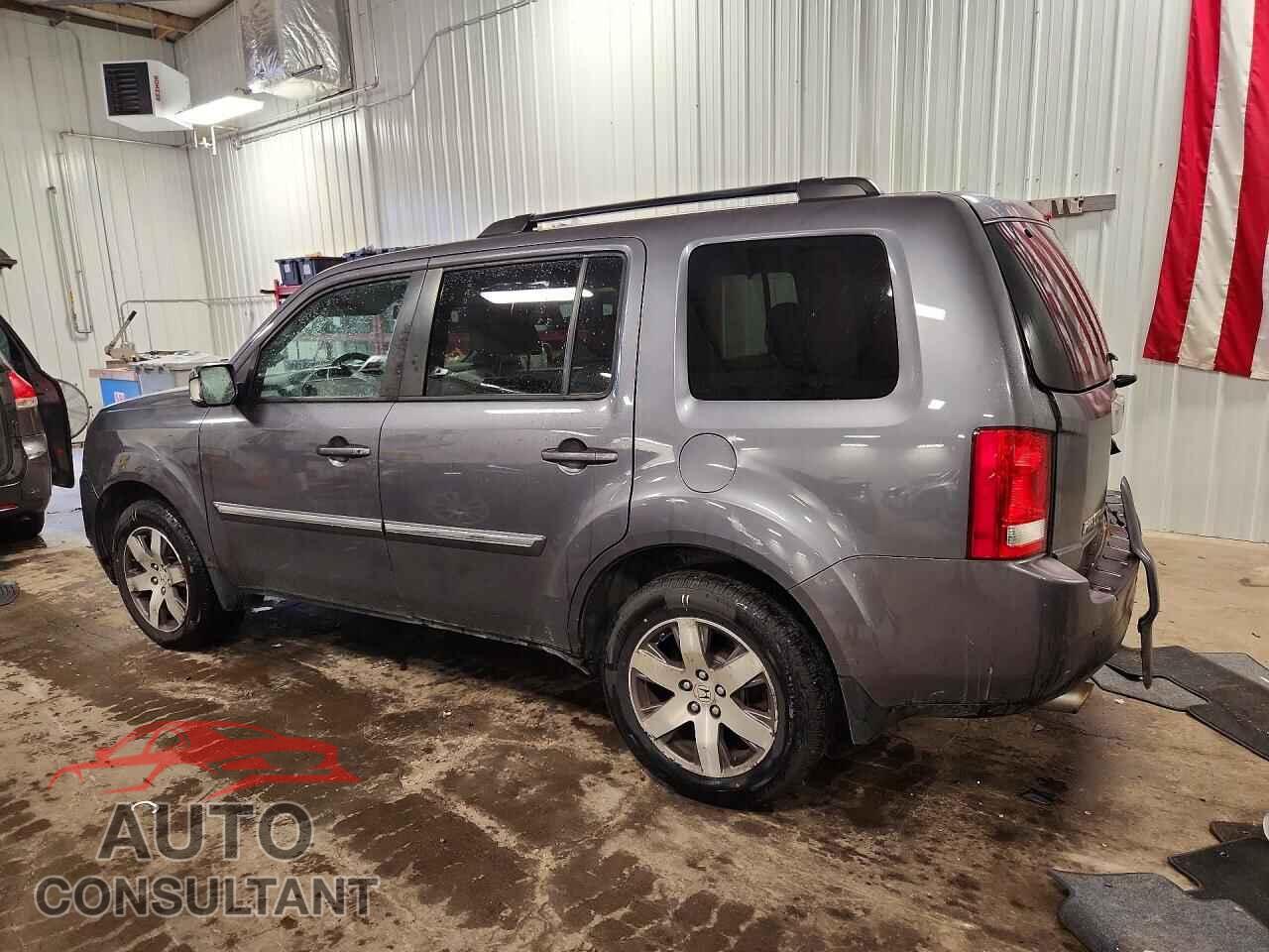 HONDA PILOT 2015 - 5FNYF4H99FB033956