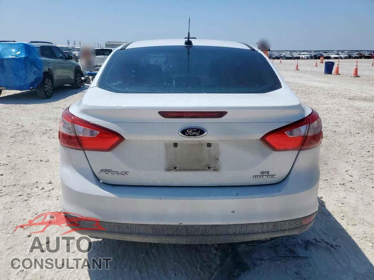 FORD FOCUS 2014 - 1FADP3F20EL168692